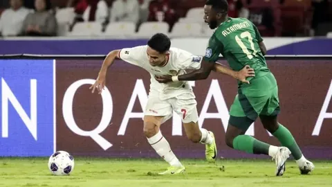 曼联点球负于富勒姆，齐尔克泽失关键点球遗憾告负